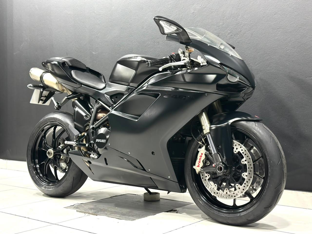 Ducati 848 EVO