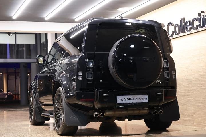 Land Rover Defender 90 V8 The SMG Collection