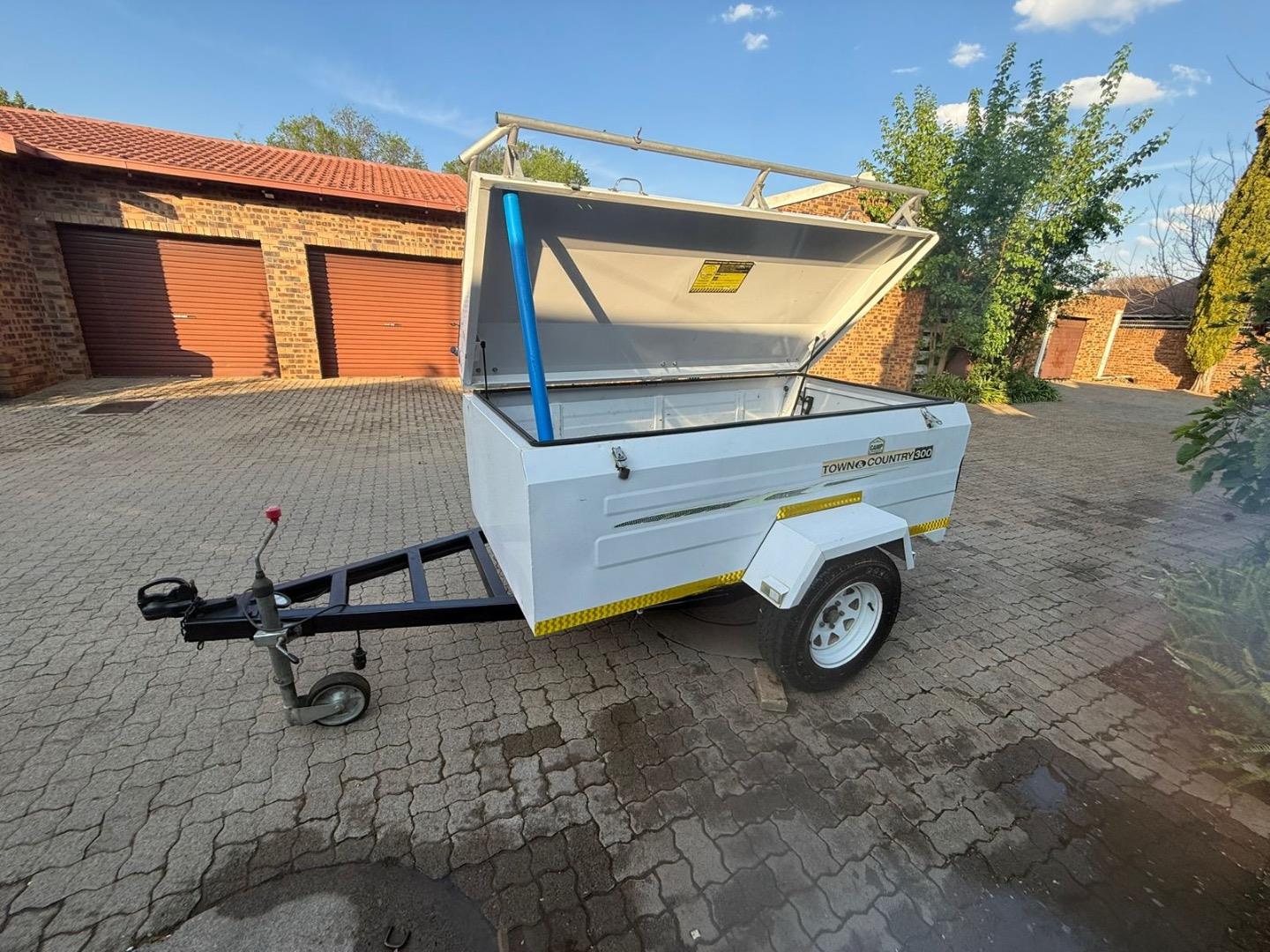 KARET Karet Series 2100 / 7Feet Karet Camping  / Luggage Trailer