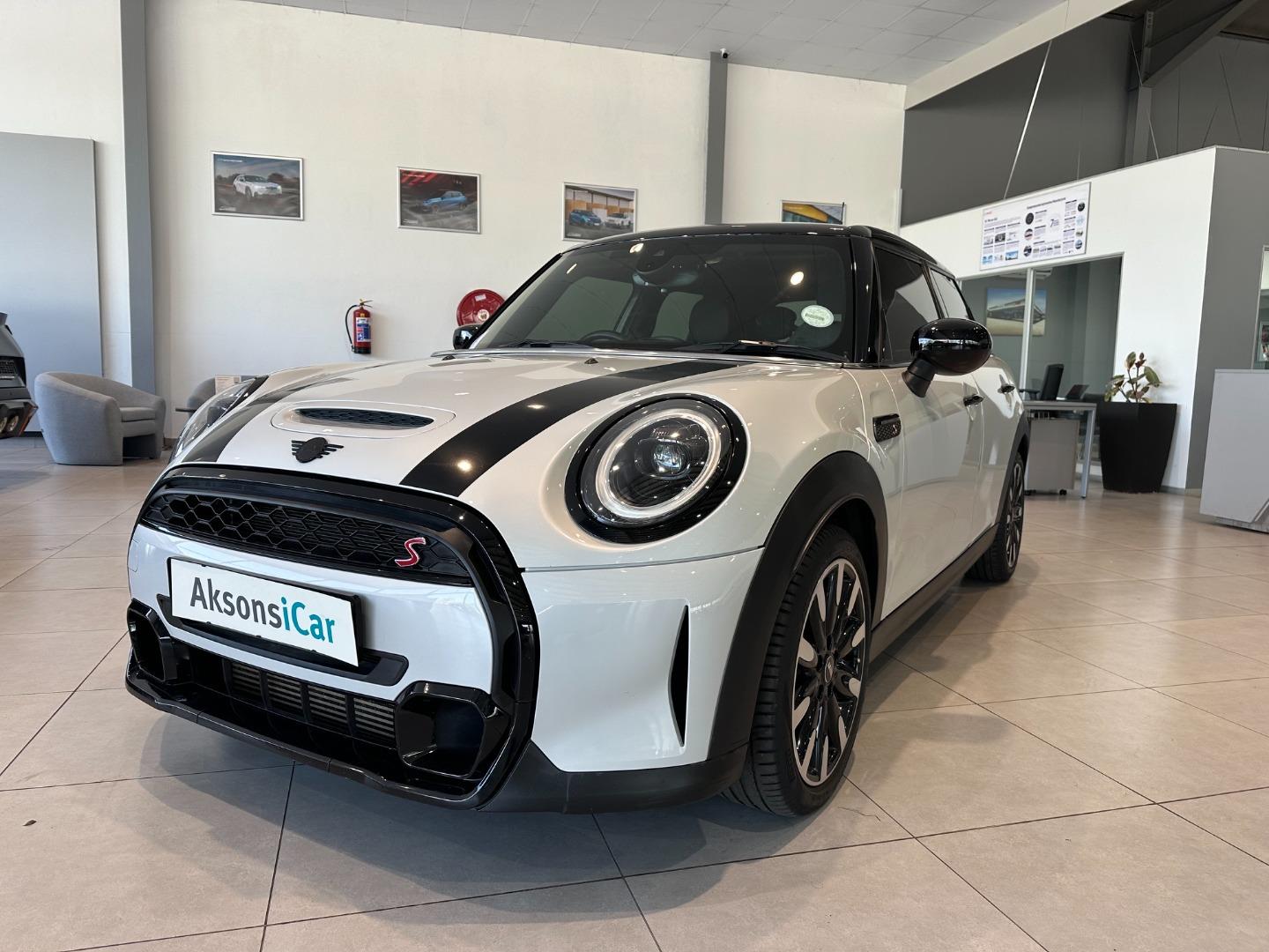 MINI Cooper S 5-door (F55) Aksonsicar, BAIC, GAC & JMC PMB