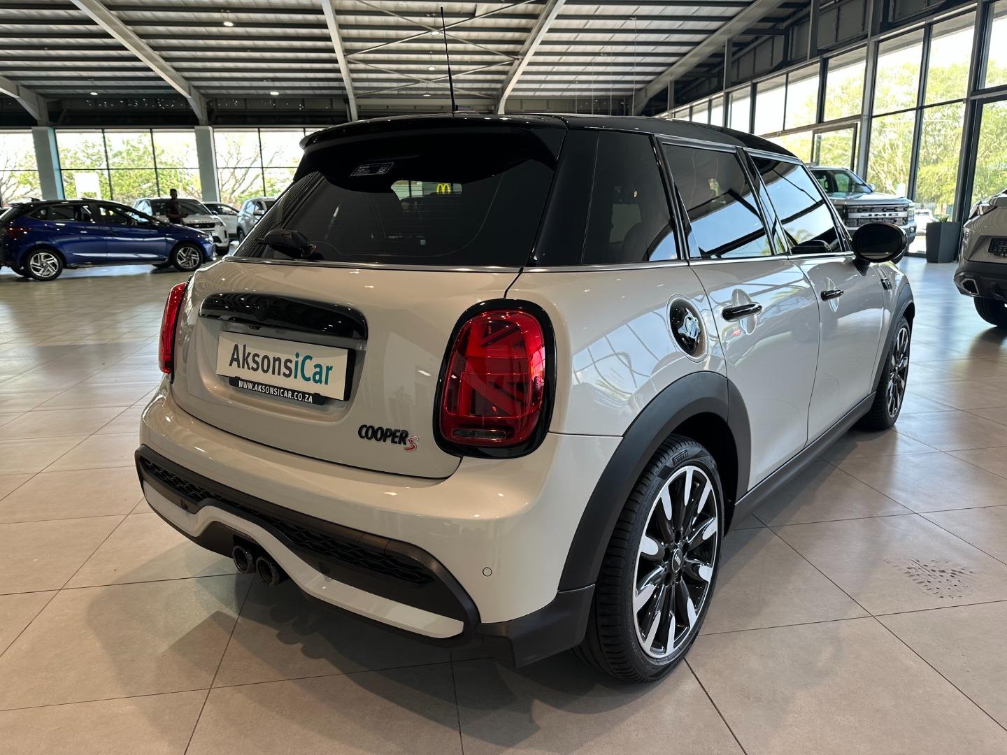 MINI Cooper S 5-door (F55) Aksonsicar, BAIC, GAC & JMC PMB
