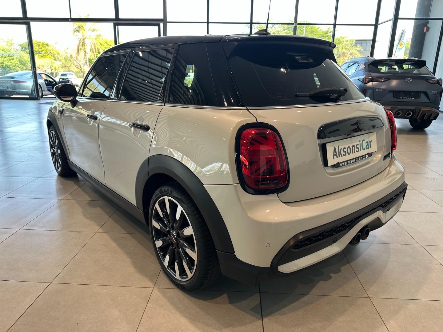 MINI Cooper S 5-door (F55) Aksonsicar, BAIC, GAC & JMC PMB