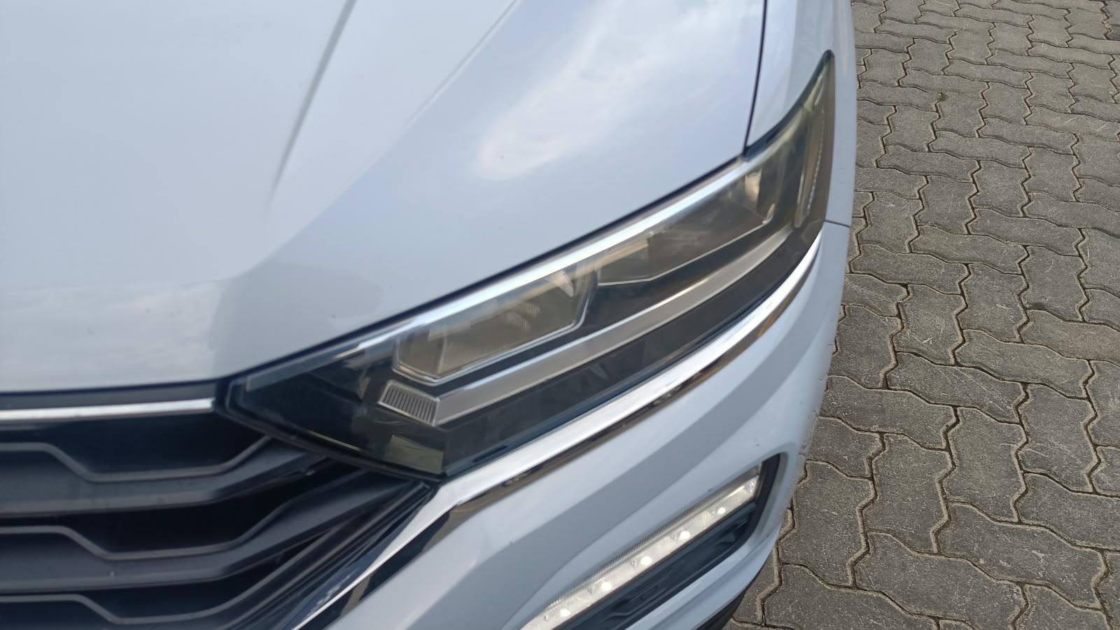Volkswagen T-Roc 2.0TSI 140kW 4Motion Design Mazda East Rand