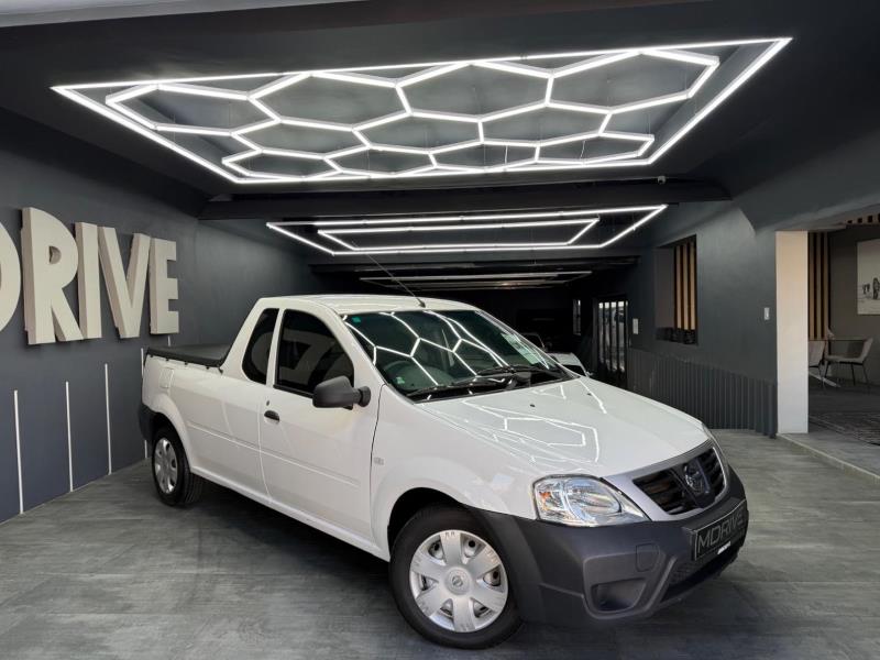 2023 Nissan NP200 1.6i (Aircon) Safety Pack