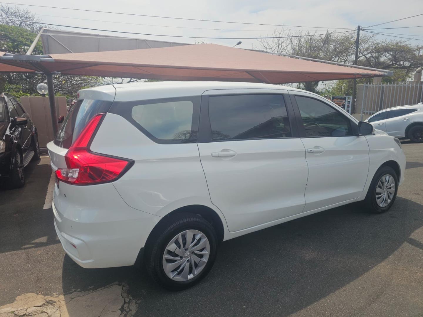 Toyota Rumion 1.5 SX Manual Shayan Auto
