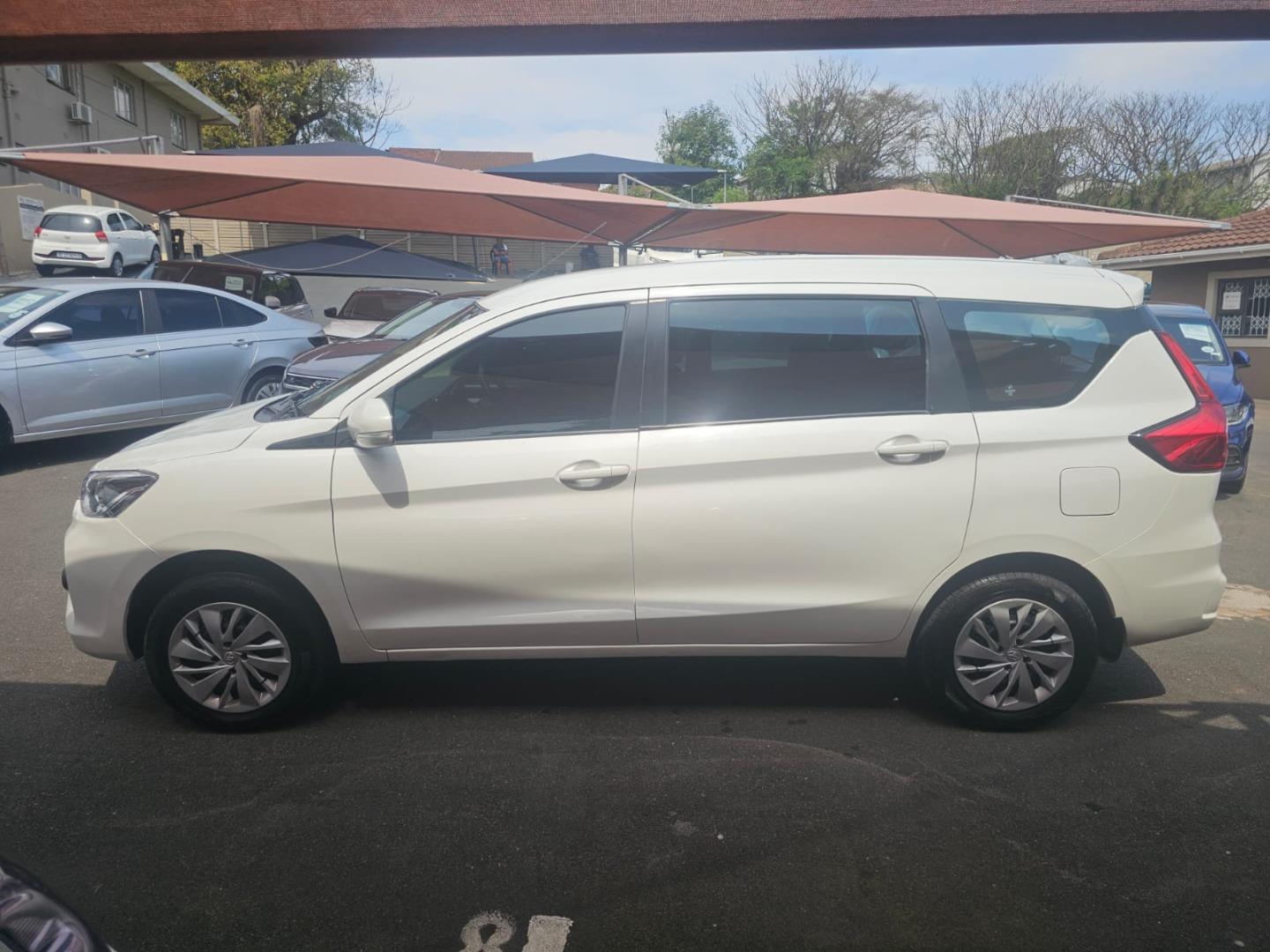 Toyota Rumion 1.5 SX Manual Shayan Auto