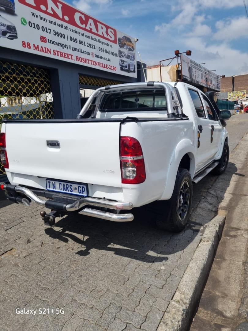 Toyota Hilux 2.5D-4D Double Cab 4x4 SRX TN Cars