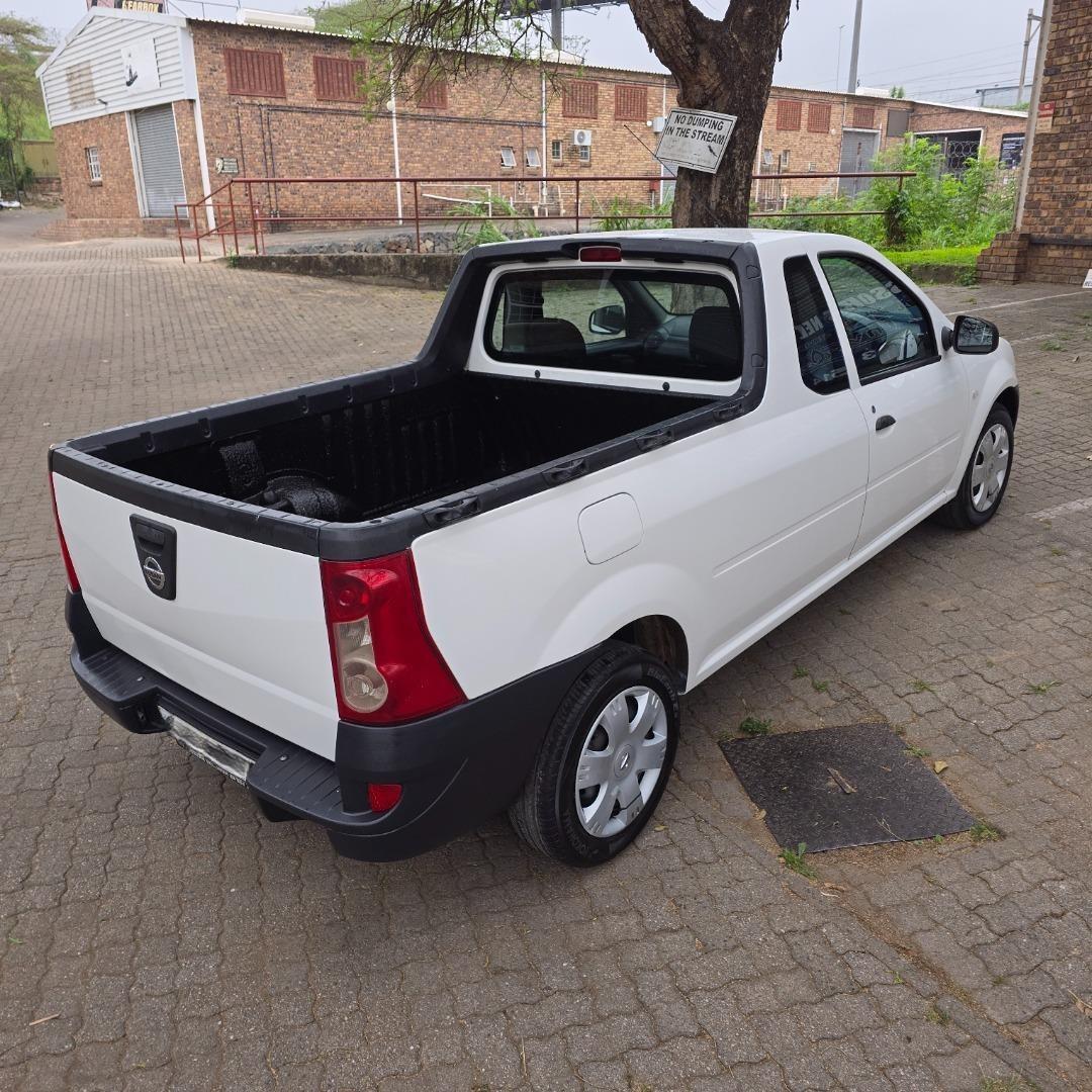 Nissan NP200 1.5dCi Safety Pack