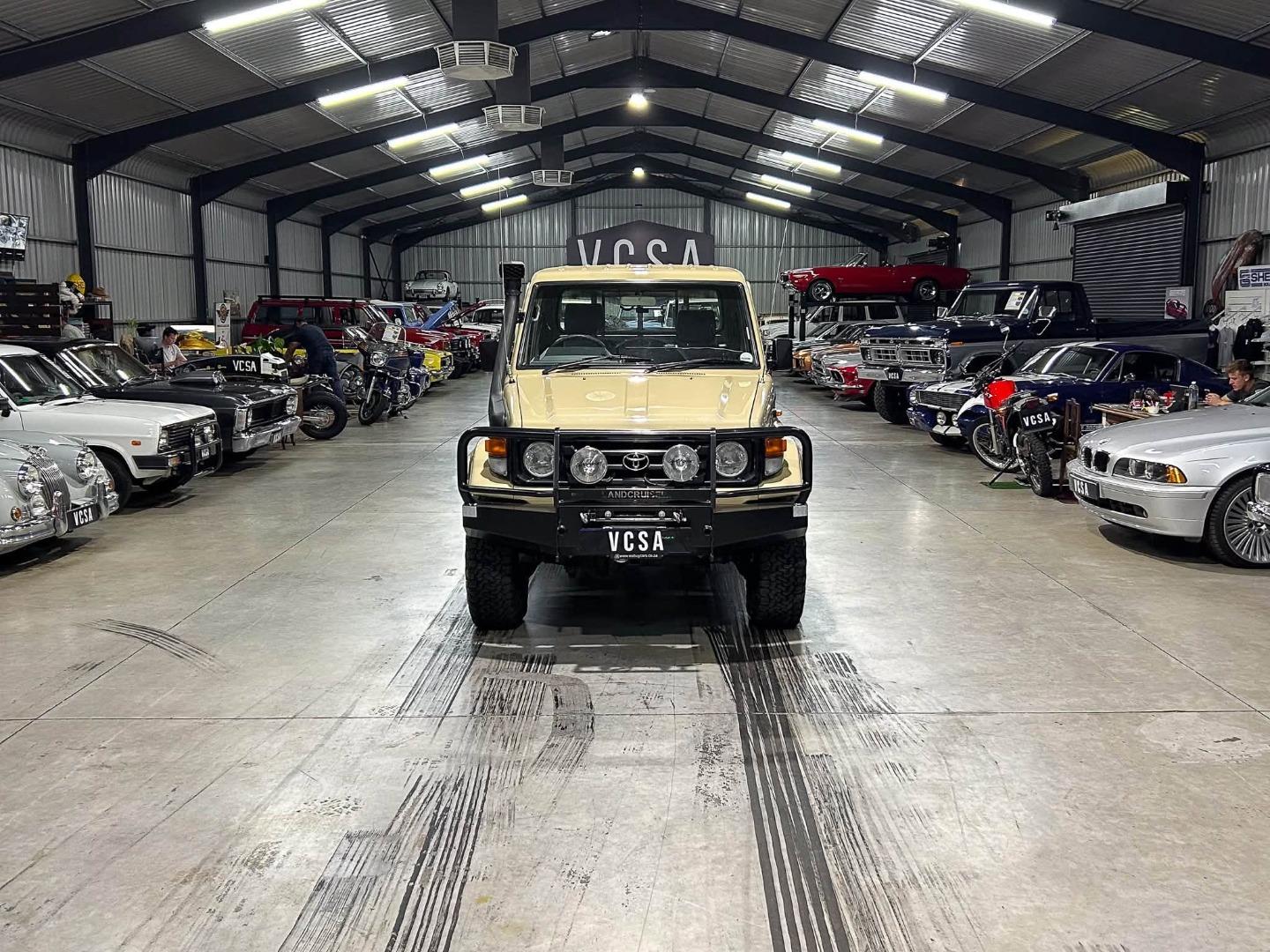Toyota Land Cruiser 70 Series 4.5 EFI Vintage Cars SA