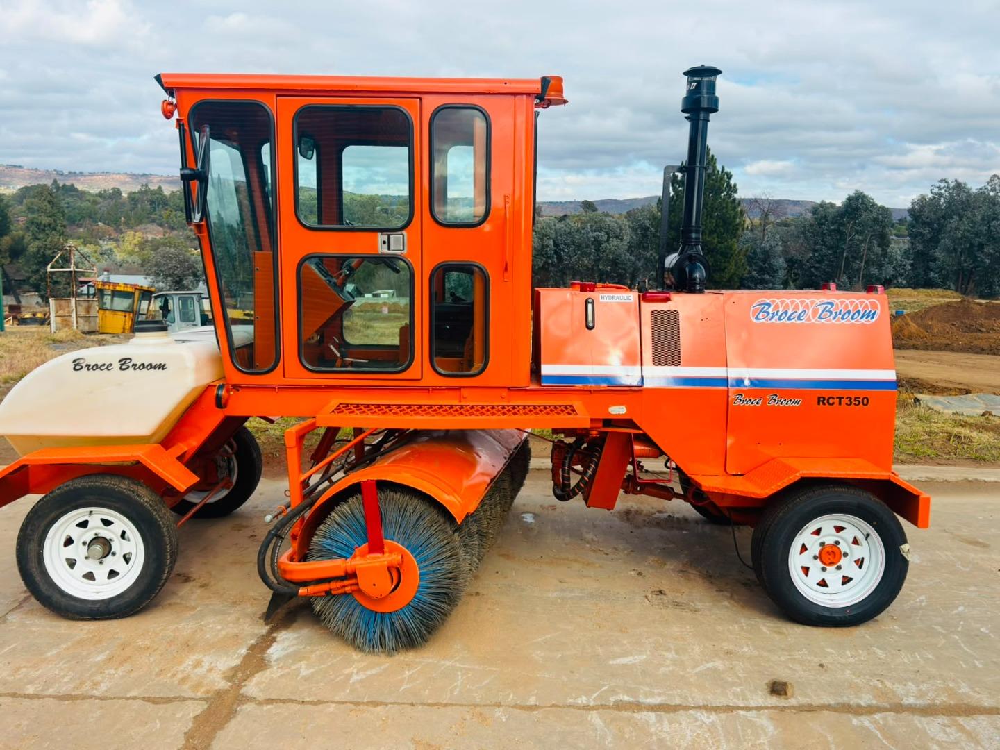 BROCE RCT350 Road Sweeper Vendel Equipment