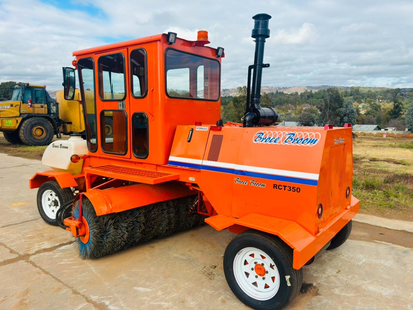 BROCE RCT350 Road Sweeper Vendel Equipment
