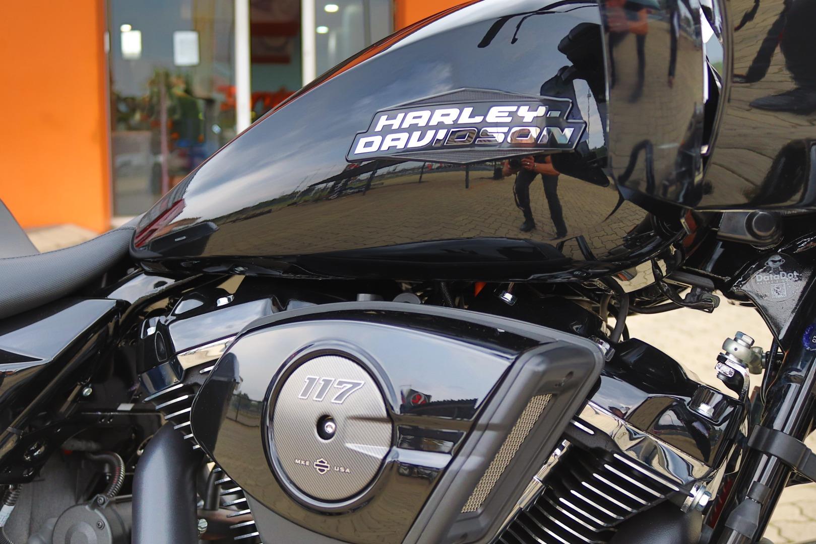 Harley-Davidson Road Glide 117 Harley Davidson Gold Rand