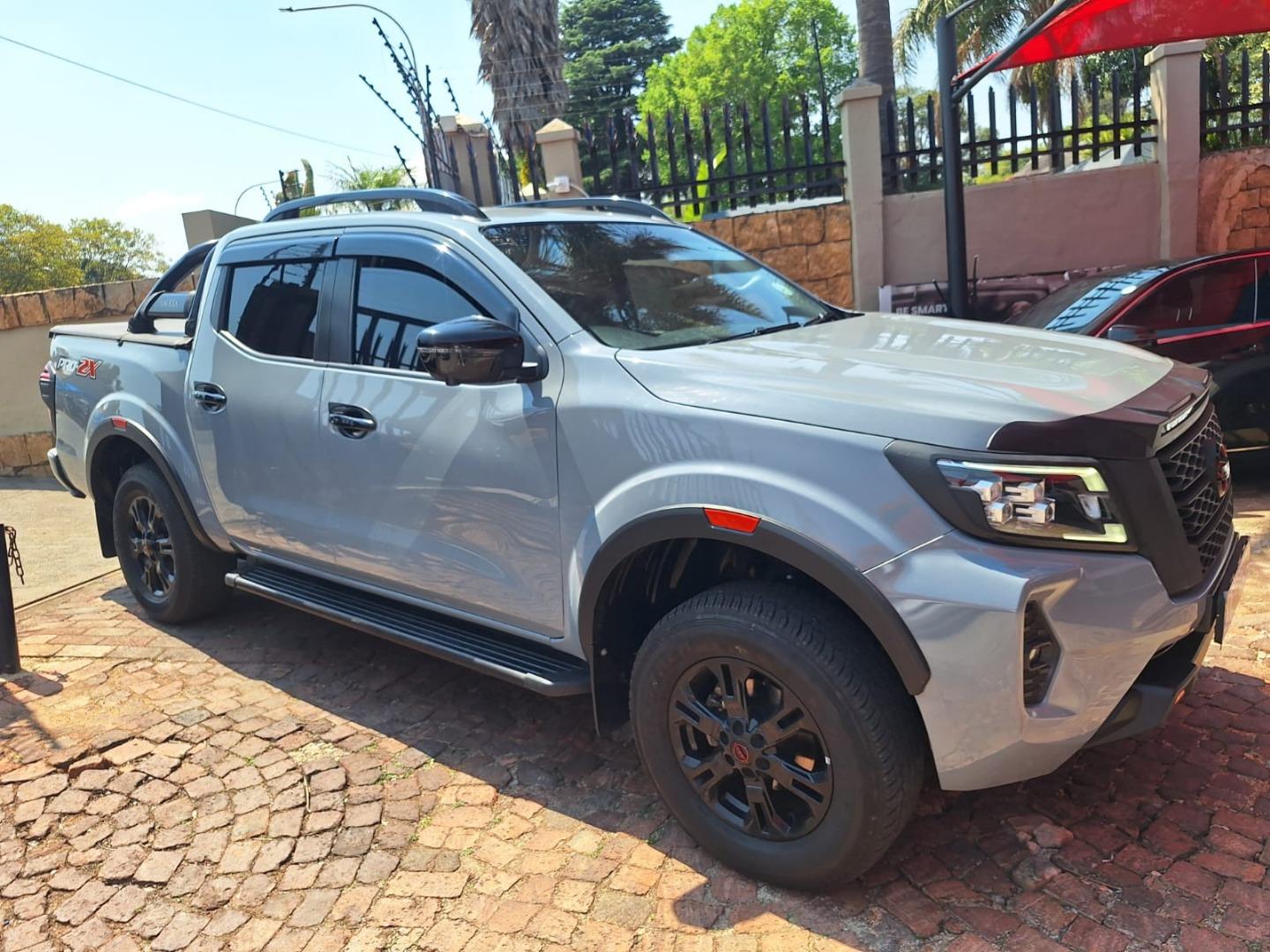 2024 Nissan Navara 2.5DDTi Double Cab PRO-2X