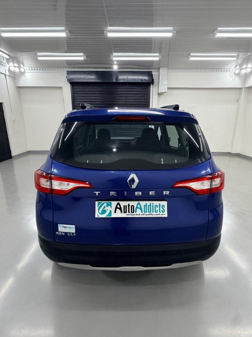 Renault Triber 1.0 Zen Auto Addicts