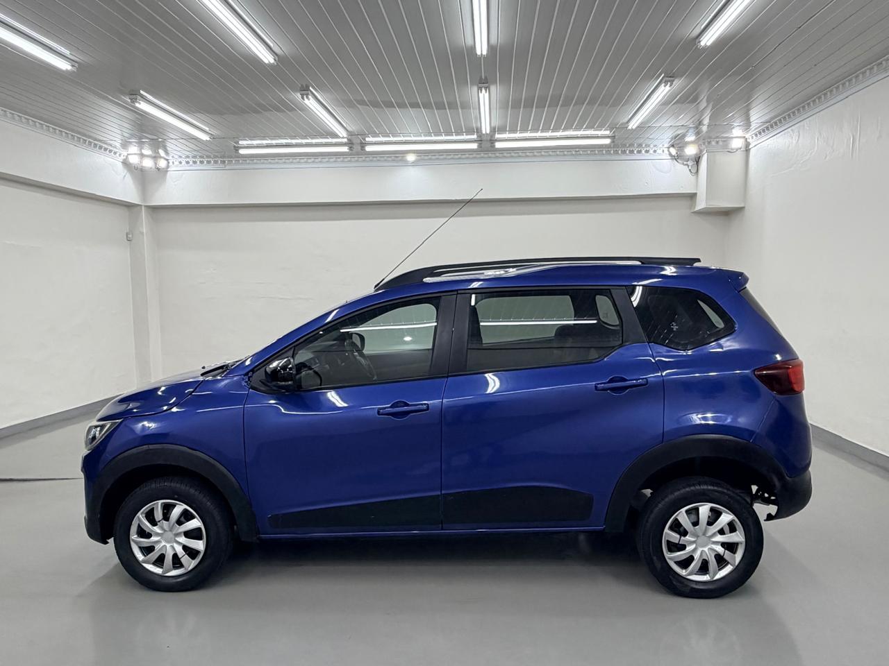 Renault Triber 1.0 Zen Auto Addicts