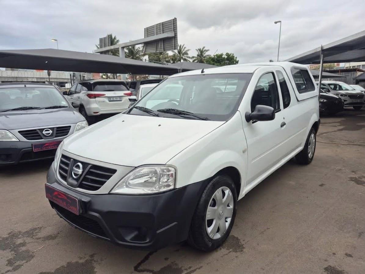 2023 Nissan NP200 1.6i (Aircon) Safety Pack