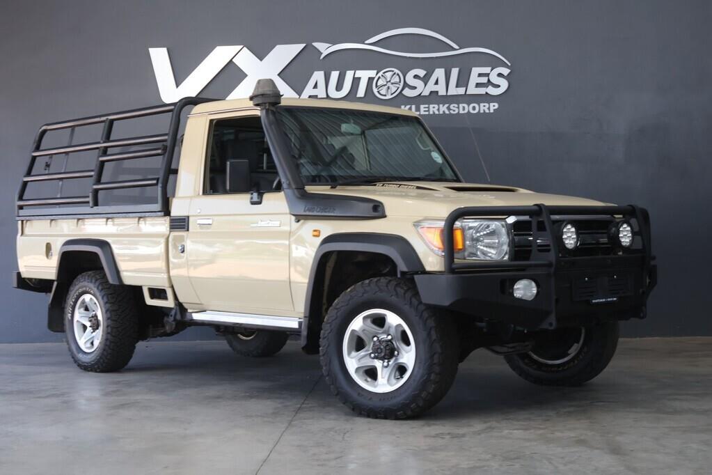 2016 Toyota Land Cruiser 79 4.5d-4d V8 Single Cab LX