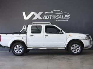 2016 Nissan NP300 Hardbody 2.4 Double Cab Hi-Rider for sale