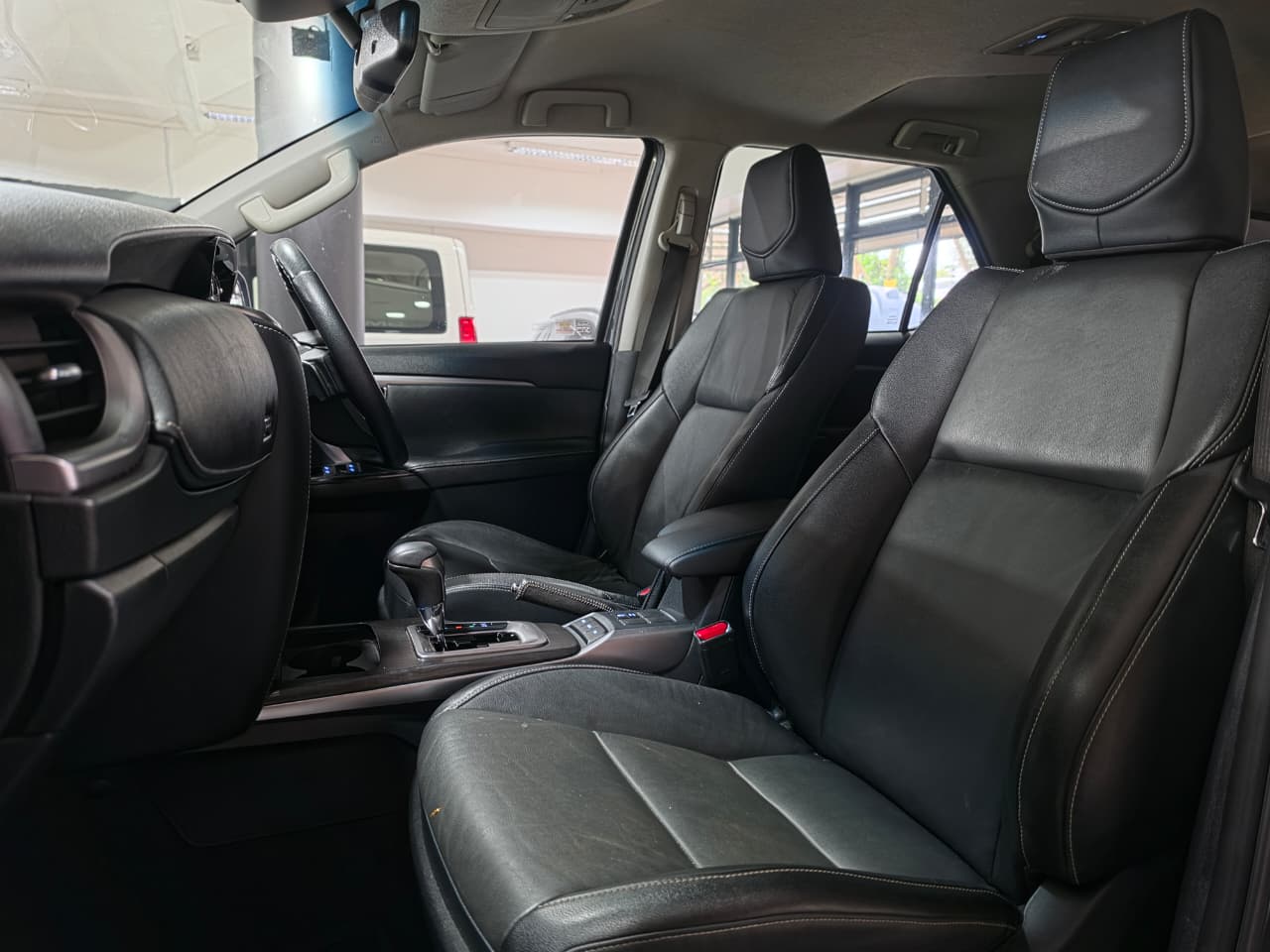 Toyota Fortuner 2.8GD-6 VX SMG Lexus Umhlanga