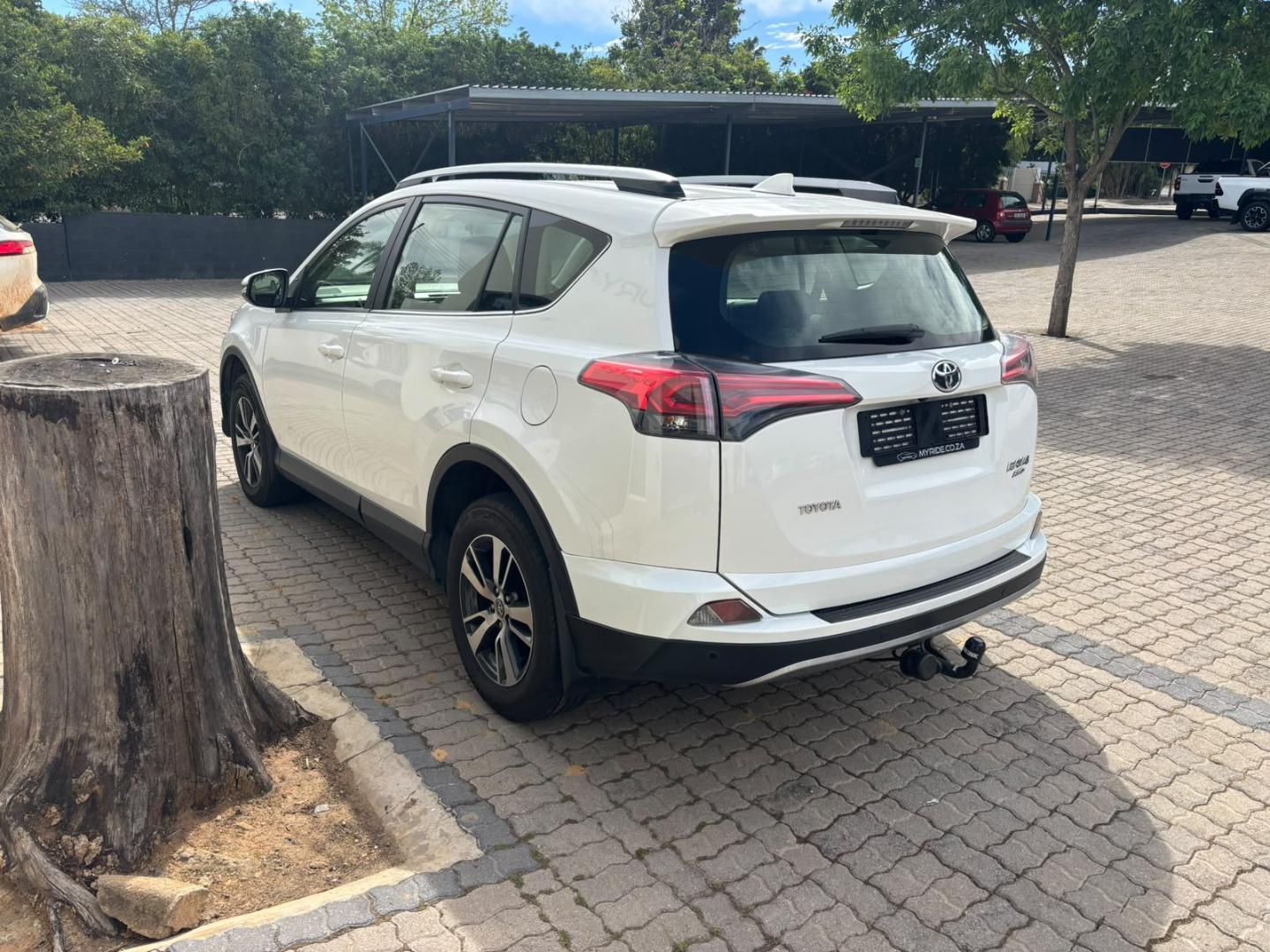Toyota RAV4 2.2D-4D AWD GX MyRide Pre-Owned