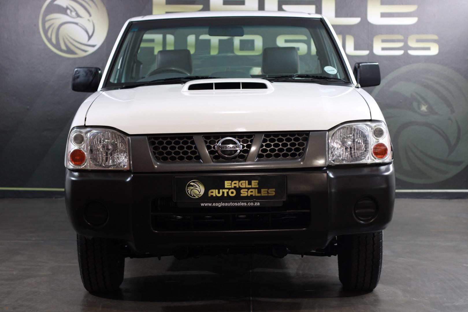 Nissan NP300 Hardbody 2.5TDi Eagle Auto Sales