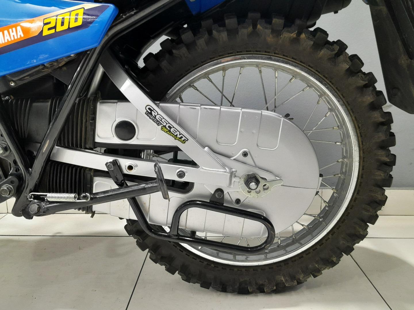 Yamaha AG 200