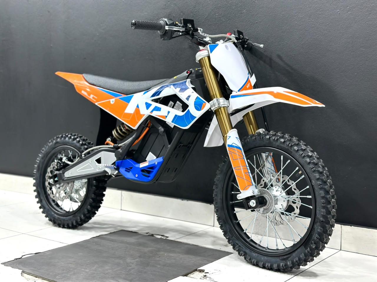 KAYO EJC - Mini