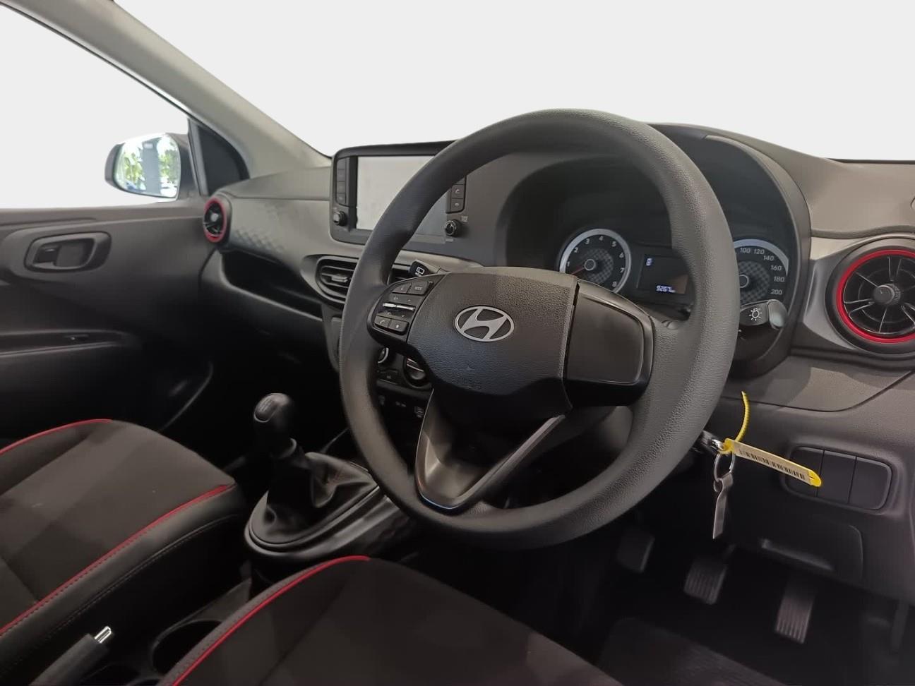 Hyundai Grand i10 1.0 Executive Hatch Mahindra Milnerton