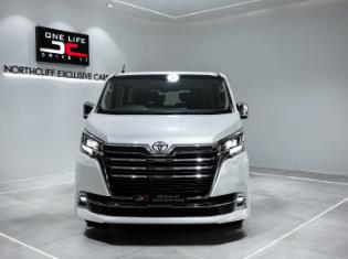 2022 Toyota Quantum 2.8 LWB Bus 6-seater VX Premium for sale