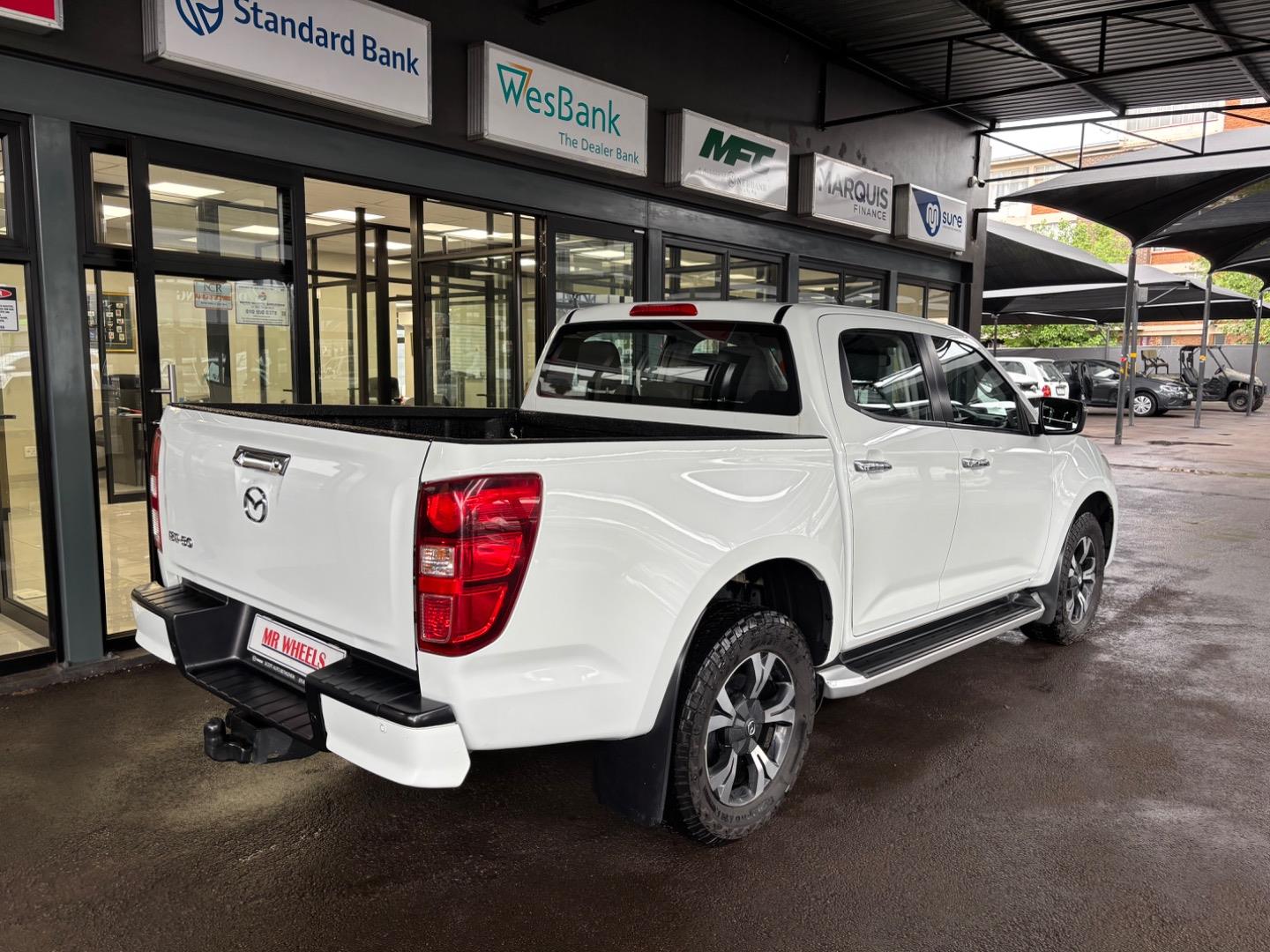 Mazda BT-50 3.0TD Double Cab Dynamic Mr Wheels