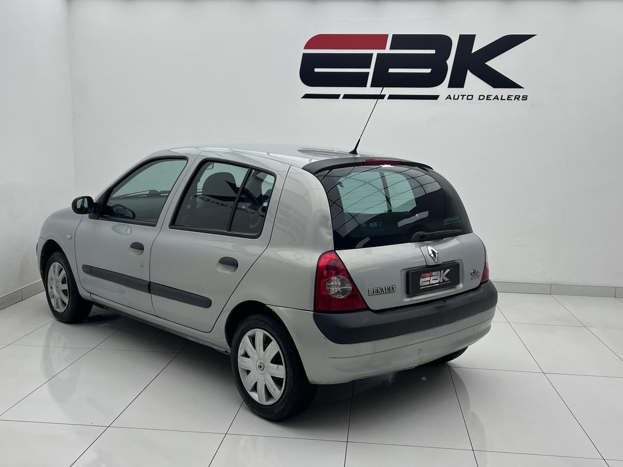 Renault Clio 1.4 Expression EBK 134 High Street
