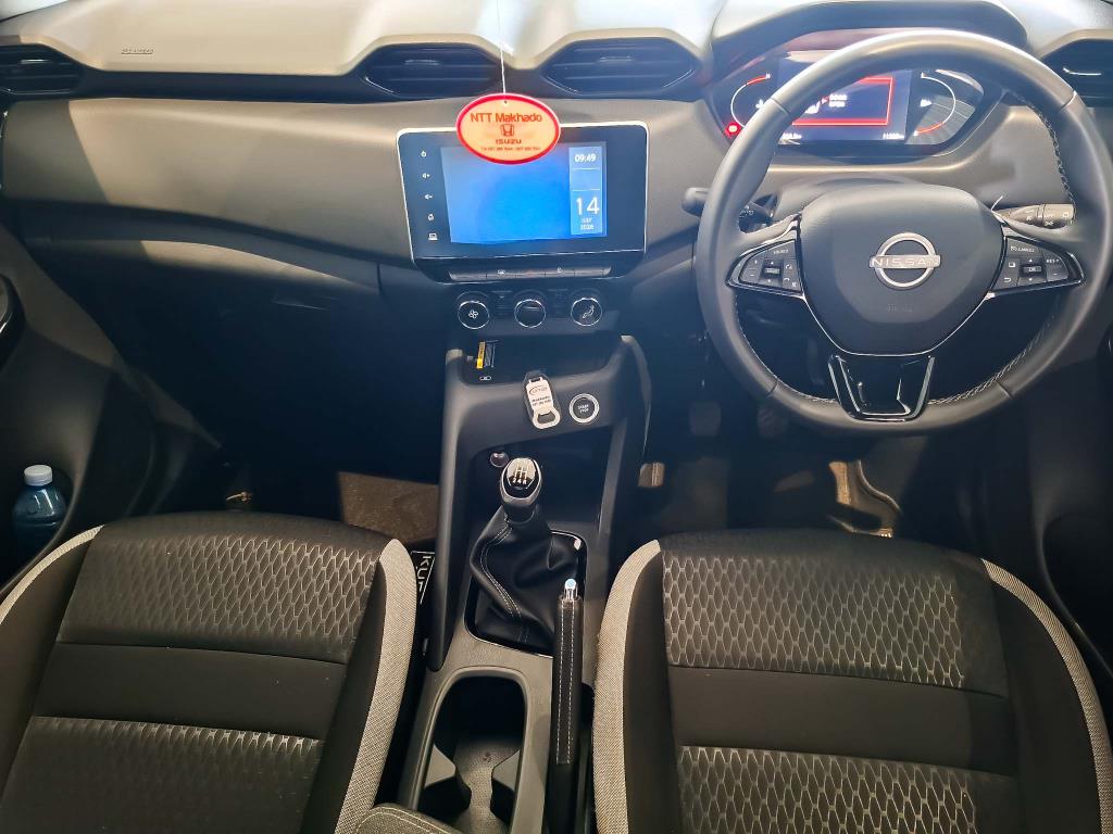Nissan Magnite 1.0 Turbo Acenta Kuro Manual NTT Isuzu Ladysmith
