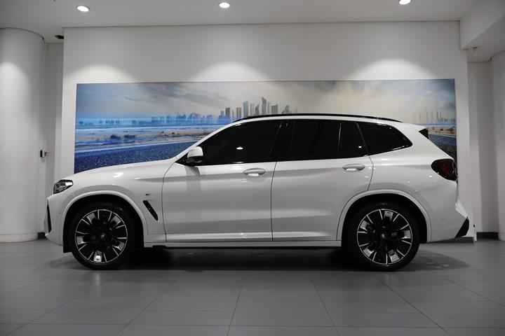 BMW iX3 M Sport SMG BMW Umhlanga