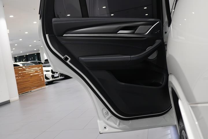 BMW iX3 M Sport SMG BMW Umhlanga