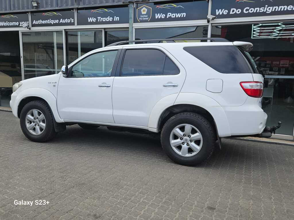 Toyota Fortuner 3.0D-4D 4x4 Authentique Autos