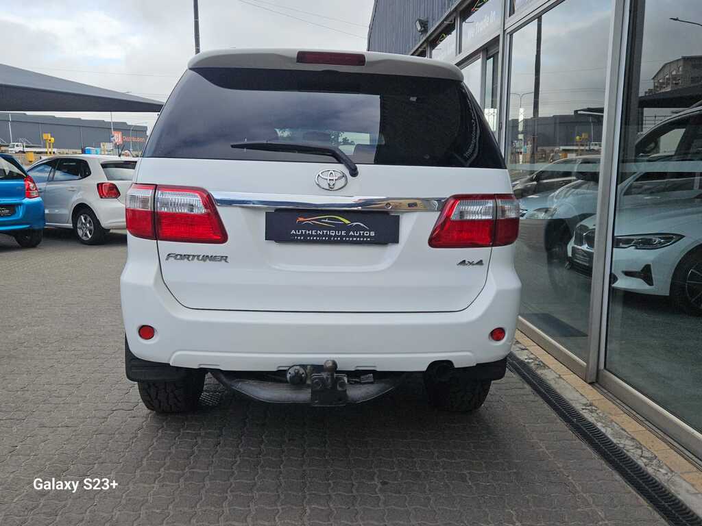 Toyota Fortuner 3.0D-4D 4x4 Authentique Autos