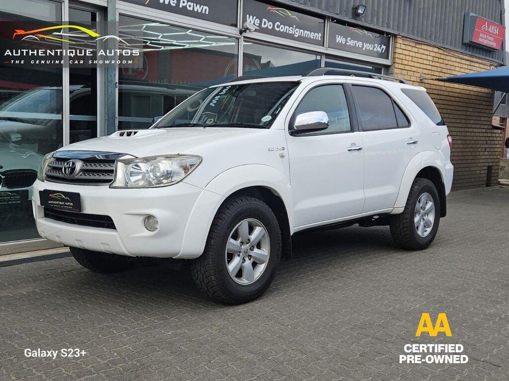Toyota Fortuner 3.0D-4D 4x4 Authentique Autos