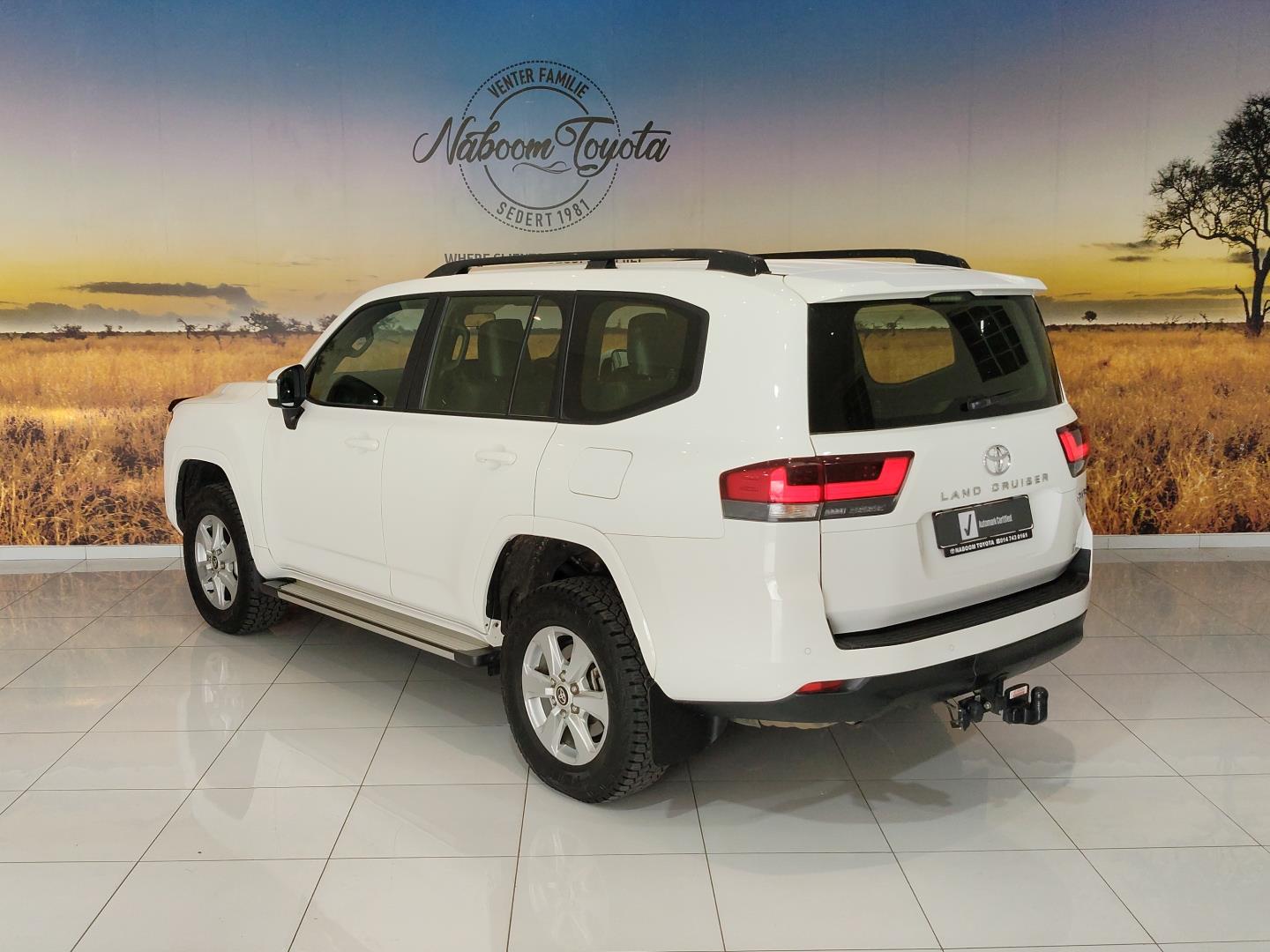 Toyota Land Cruiser 300 3.3D GX-R Naboom Toyota