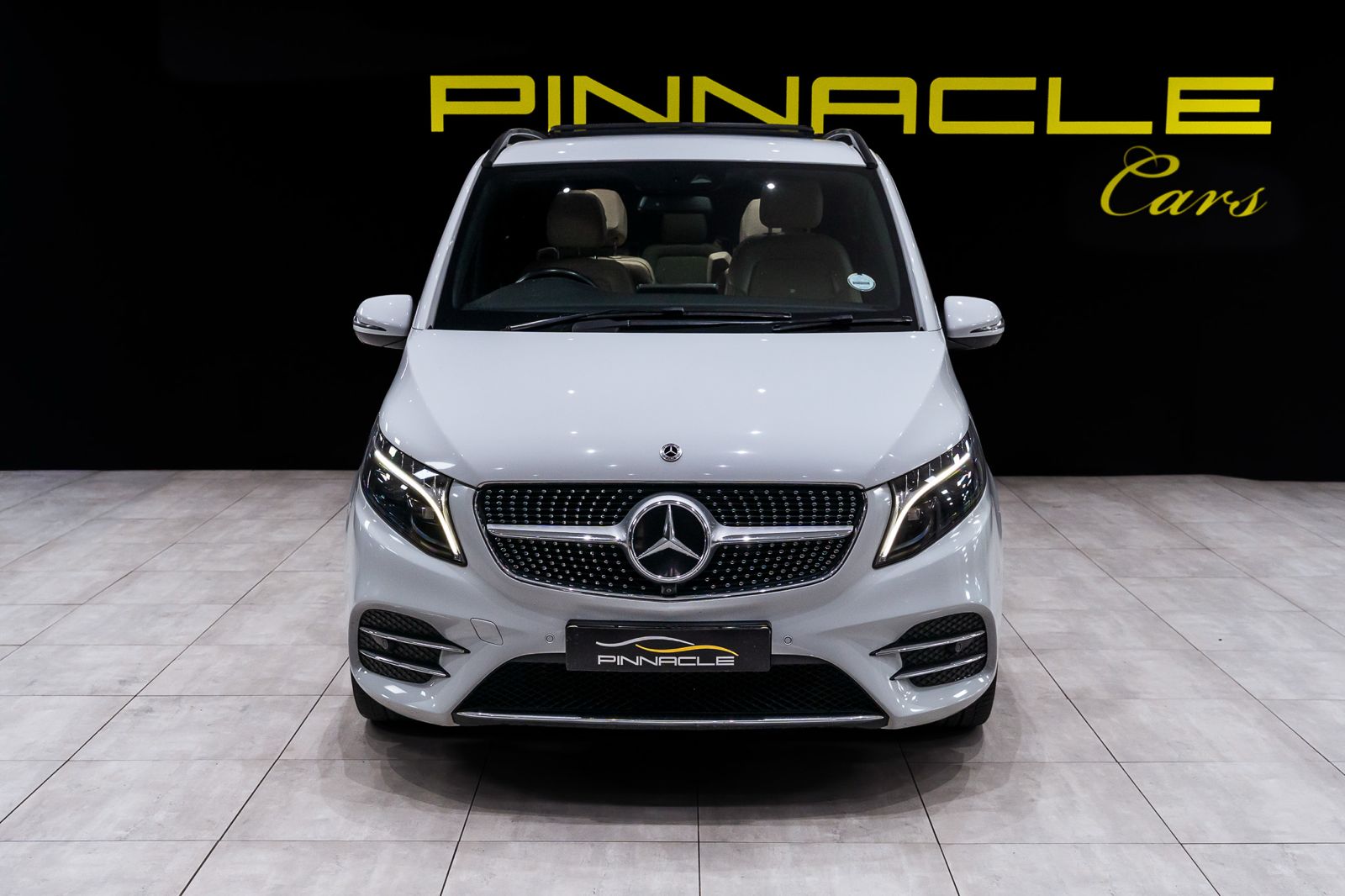 Mercedes-Benz V-Class V300d Exclusive AMG Line Pinnacle Cars CC