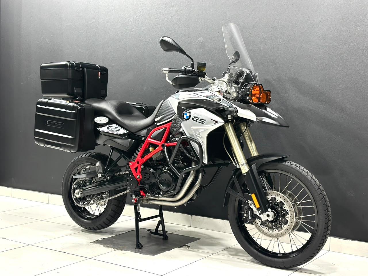 BMW F800