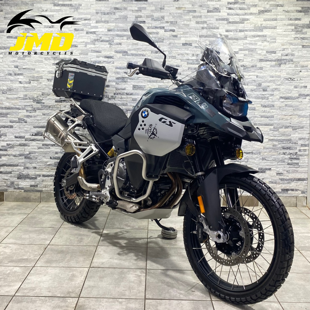 BMW F900 GS