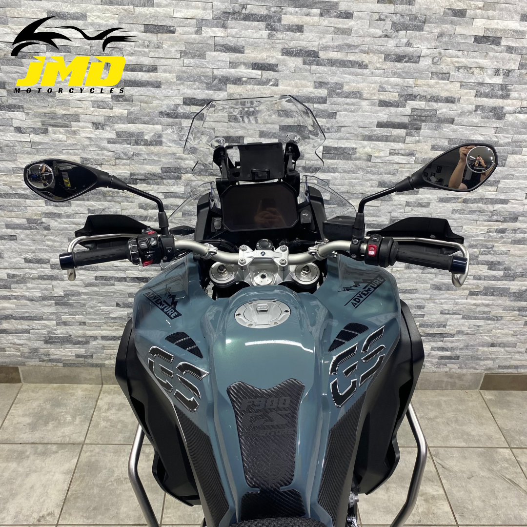 BMW F900 GS