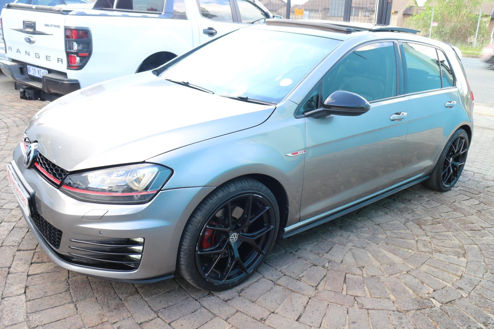 2017 Volkswagen Golf GTI