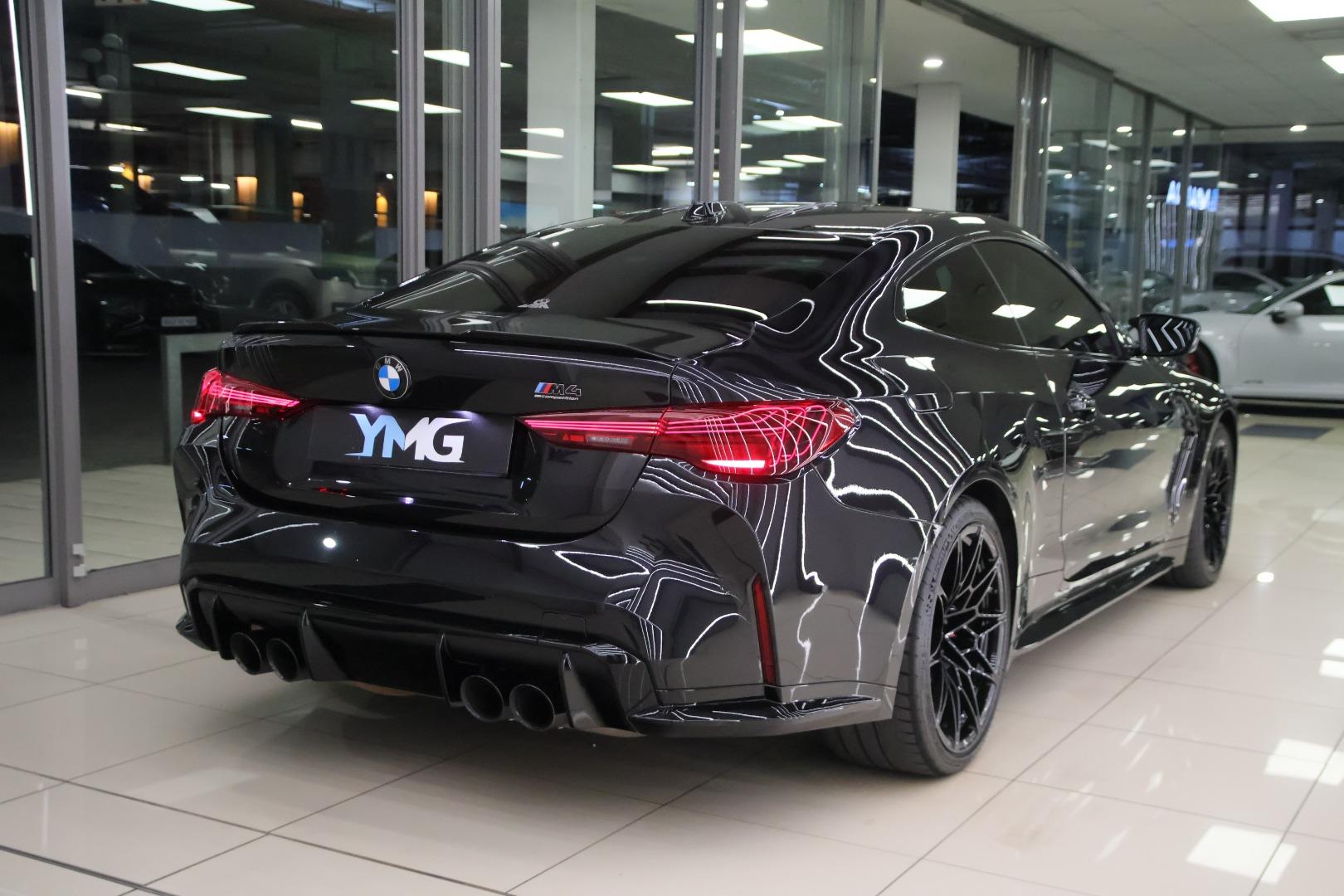 BMW M4 Competition Coupe M xDrive Yas Marina Auto