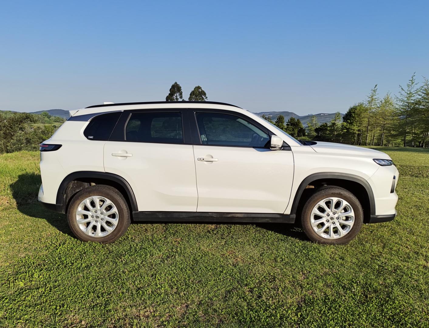 Suzuki Grand Vitara 1.5 GL Manual Peach Garage