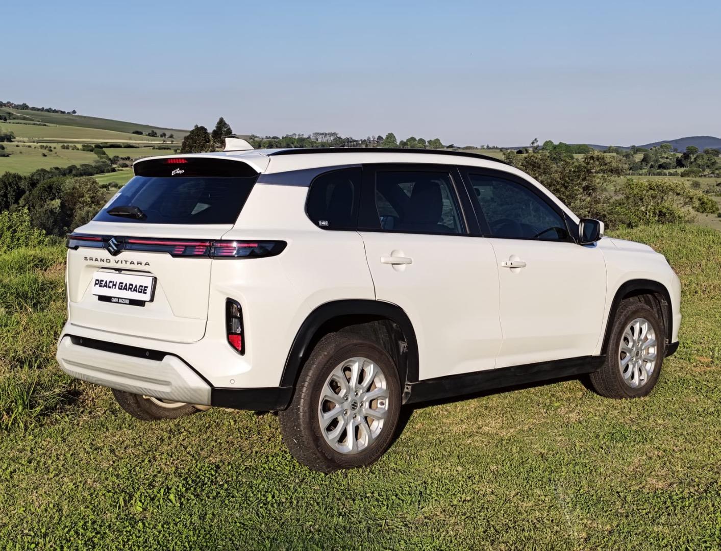 Suzuki Grand Vitara 1.5 GL Manual Peach Garage