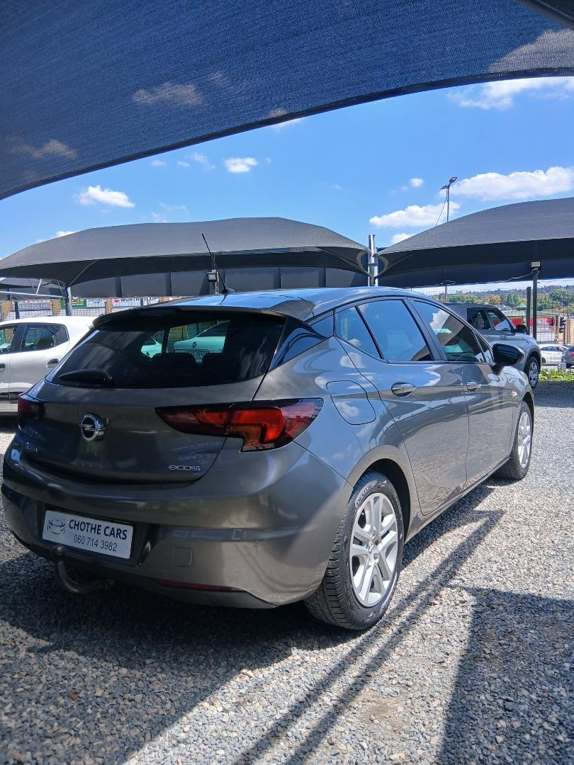 Opel Astra Hatch 1.0T Chothe Cars