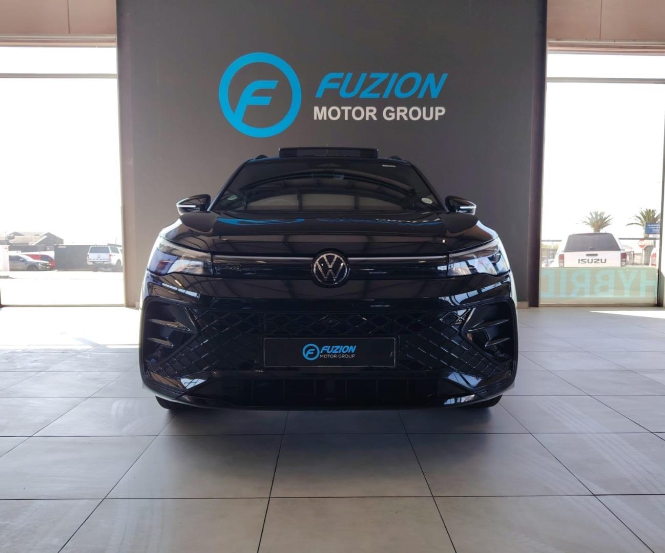 Volkswagen Tiguan 2.0TSI R-line 4Motion Fuzion Pre-owned West Coast