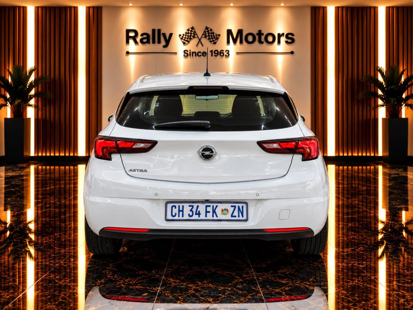 Opel Astra Hatch 1.4T Sport Rally Motors