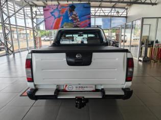 2018 Nissan NP300 Hardbody 2.5TDi Double Cab 4x4 for sale
